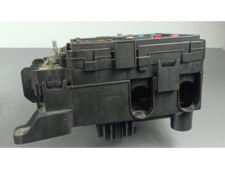 Блок предохранителей 68347003AE   Jeep Grand Cherokee WL    