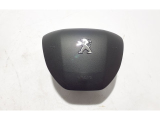 Подушка безопасности водителя 98072114   Peugeot 2008 II