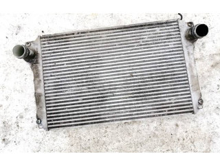 Интеркулер jd1271002220, 0r010 Toyota Corolla Verso AR10