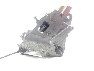 Моторчик заднего дворника     Peugeot 306