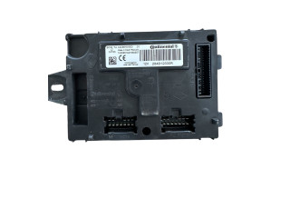 Řídící jednotka 237102806r, 237103008R Renault Sandero II 2013