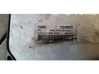 Блок управления двигателем Блок управления 12249823, MT35E21 Opel Meriva A