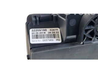 Блок предохранителей 32209198, K067R   Volvo XC90    