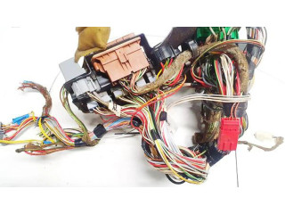 Блок предохранителей 9566610180 Citroen Xantia