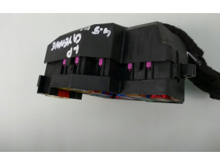 Pojistková skříňka 7L0941828B Porsche Cayenne (9PA) 2005