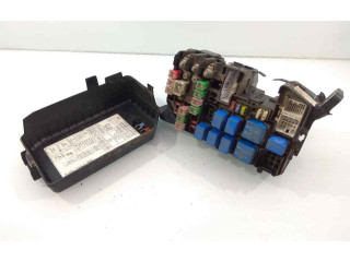 Блок предохранителей 919401G010   KIA Rio    