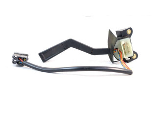 Ручка стеклоочистителей 1363017   Volvo 940