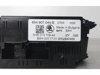 Блок управления климат-контролем    Skoda Scala