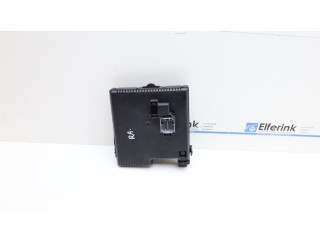 Блок предохранителей  12217799   Volvo V70    