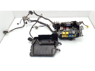 Блок предохранителей A2465400182, A2465410905 Mercedes-Benz A W176