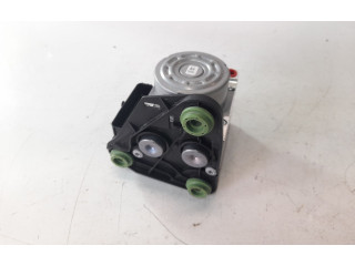 Блок АБС 5WA614517BM   Skoda  Octavia Mk4  2019 -  года