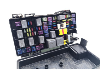 Блок предохранителей 04692315AH Jeep Grand Cherokee