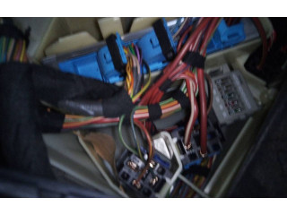 Модуль управления BSM    BMW X3 E83    