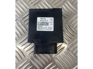 Блок управления топливного насоса 3Q0906121B   Skoda Kodiaq