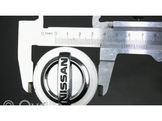 Заводская крышка (крышки) от центрального отверстия колеса