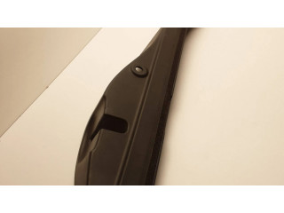 Другая деталь салона