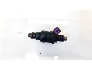 Vstřikovač 9125118   Volvo S40, V40  pro benzínový motor 1.8  