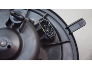 Вентилятор печки 1K1819015E Volkswagen Caddy