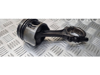 Píst Nissan Primera