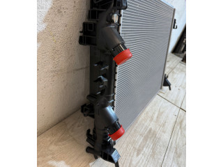 Радиатор интеркулера     670030844    Maserati Levante 