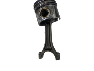  Поршень    Audi A3 S3 8P  