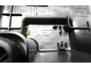 Блок предохранителей  51839437   Opel Combo D    