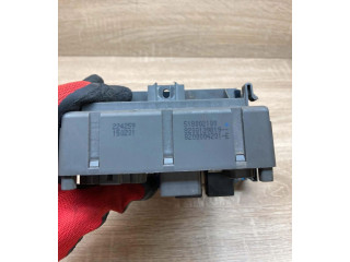 Pojistková skříňka 8200004201E, 518002100 Renault Espace IV 2002