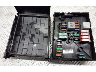 Блок предохранителей 1K0937125A Skoda Octavia Mk2 (1Z)