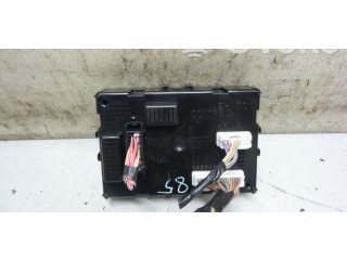 Pojistková skříňka Řídící jednotka BSM 8200652285   Renault Clio III 2006