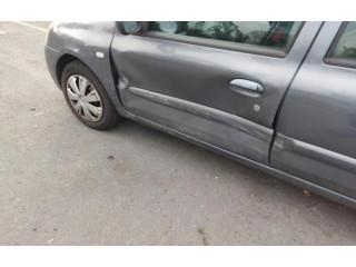 Ручка стеклоочистителей 7701051760 Renault Clio II