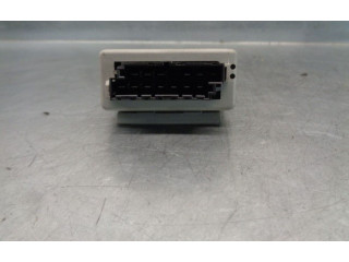 Блок предохранителей 9442303 Volvo C70