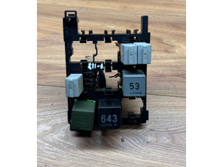   Pojistková skříňka 1T1937503A   Volkswagen Caddy 2011