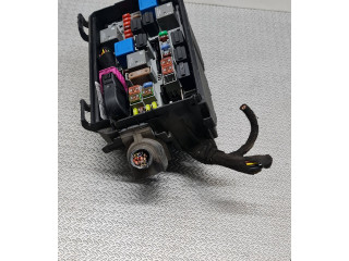 Блок предохранителей 13292736   Opel Meriva B    