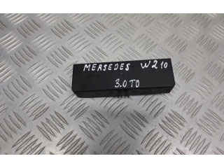 Ящик предохранителей (комплект)       Mercedes-Benz E W210  1995 - 2002 года   