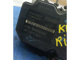 Блок управления АБС 589201W700, 1W700   KIA Rio