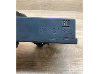 Pojistková skříňka 09131668, 9685561 Opel Zfira A 1999