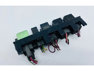 Pojistková skříňka 7N0937503A Volkswagen Tiguan 2008