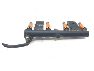 Топливная рампа 9650764780   Citroen C2  