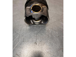 Поршень 81L150 Skoda Octavia Mk3 (5E)