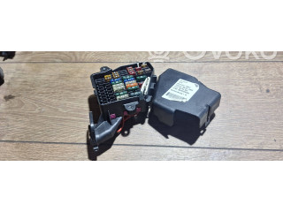 Блок предохранителей 8d1941824 Audi A6 S6 C5 4B