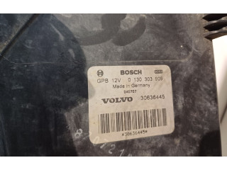 Вентилятор радиатора     1137328081, 30636445    Volvo V70 