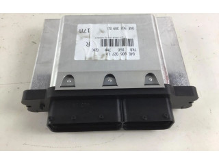 Блок управления двигателя 04E906027LP Audi Q2 -