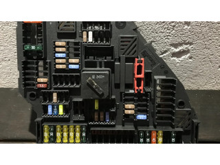 Блок предохранителей 921086003, 300111   BMW X3 F25    