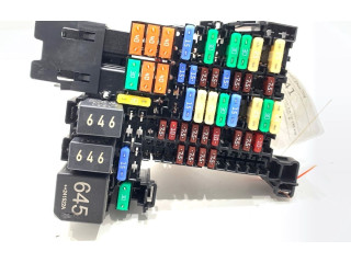 Блок предохранителей 5WA937615 Skoda Superb B9