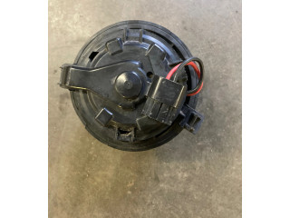 Вентилятор печки       Peugeot 2008 I