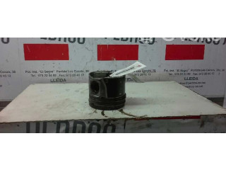 Píst Ford Focus pro naftový motor 1.8 KKDA