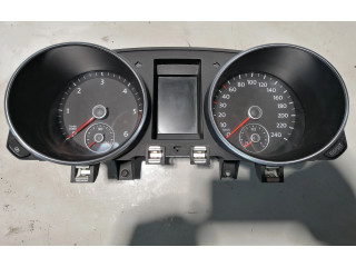 Панель приборов 5G0920870G Volkswagen Golf VI
