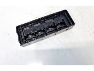   Pojistková skříňka 13582897, 13582897   Chevrolet Orlando 2011