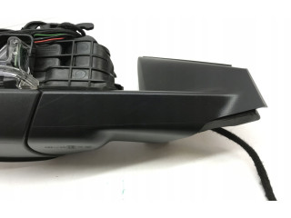 Зеркало электрическое        Skoda Karoq  2017 -  года   