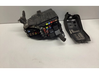 Блок предохранителей  31328191   Volvo V70    